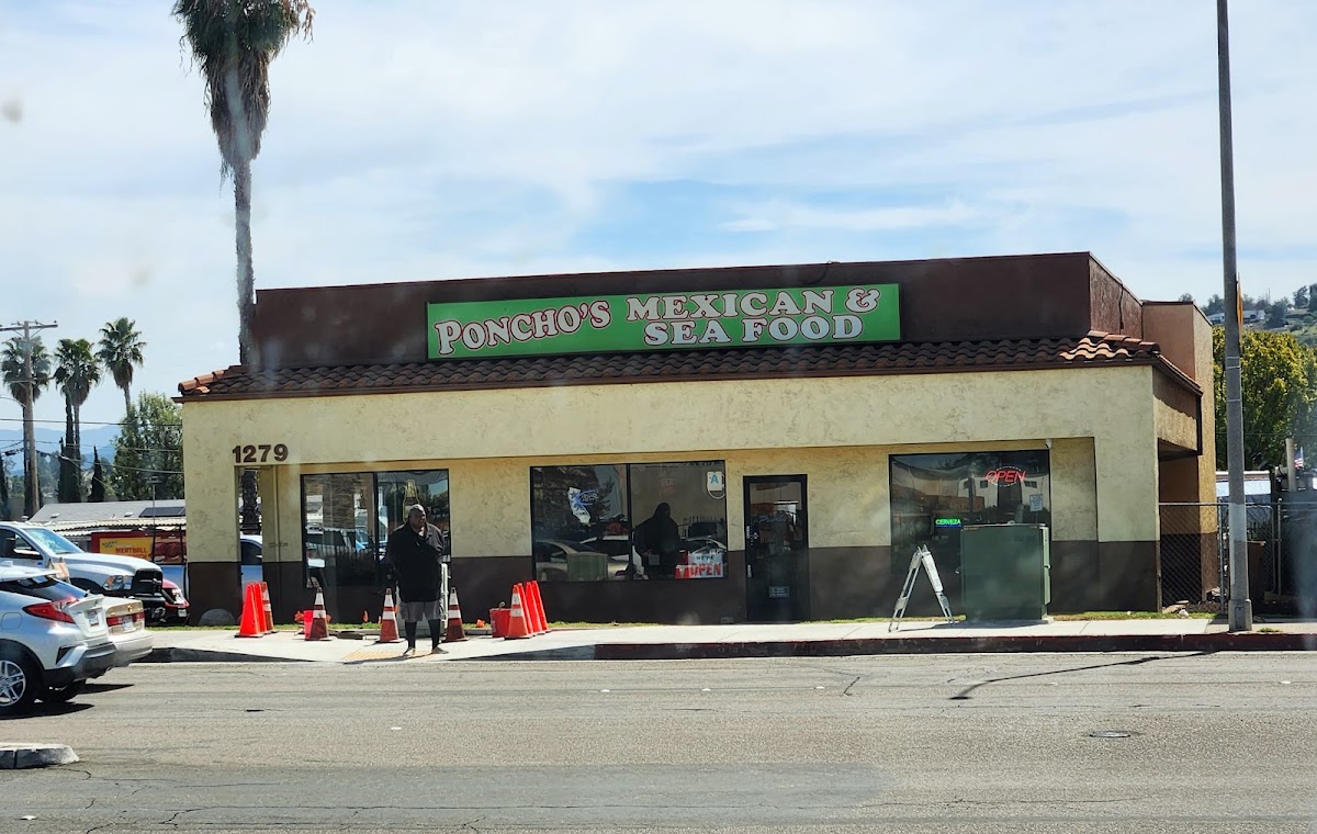 Ponchos Mexican And Seafood - El Cajon